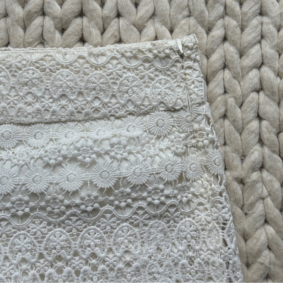 J.Crew Off White Crochet Shorts 00 - Picture 5 of 5